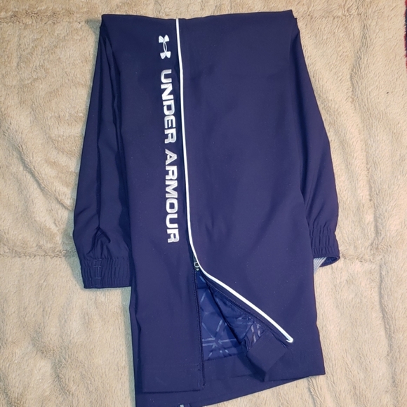 Boys under Armour sweat pants - Picture 2 of 7